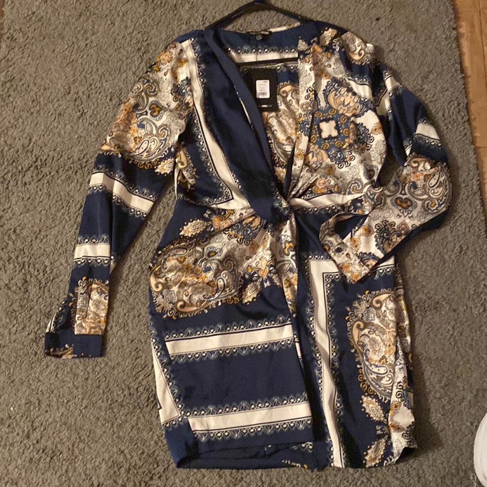 Fashion Nova Dress. My mom bought it.didn’t like how it looked when it came in.